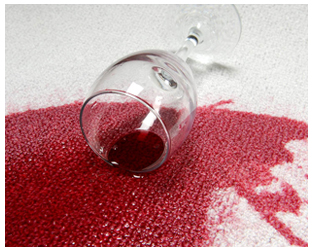 curatare pata de vin de pe canapele